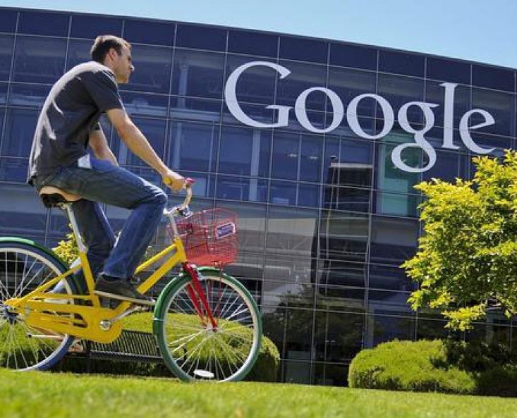 varias empresas nuevas alcanzan posiciones altas de ranking y una de ellas arrebata a google la primera posición.