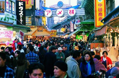 un paseo de contrastes por las calles más auténticas de tokio