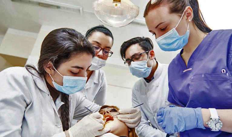 odontología de la ucm, en la regeneración de huesos maxilares mediante aplicación de células madre