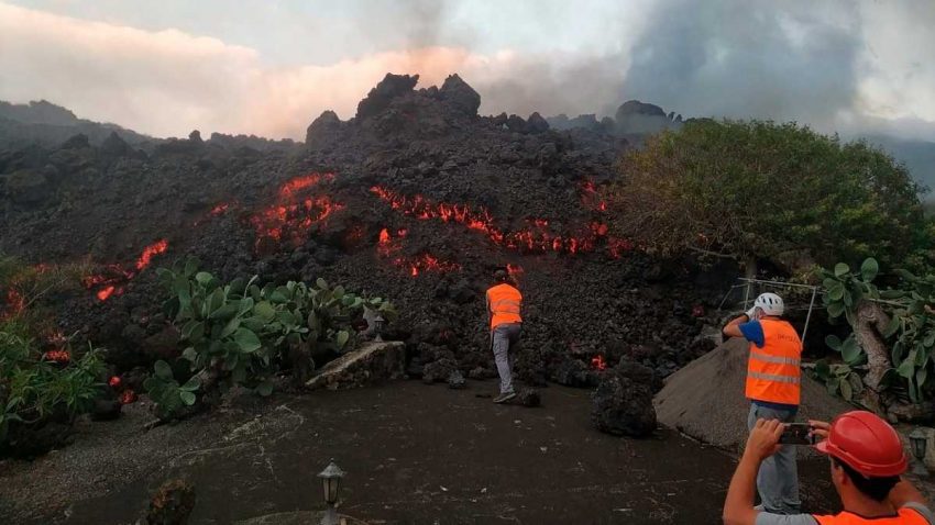 El CSIC despliega sus equipos a la erupcion del volcan La Palma1
