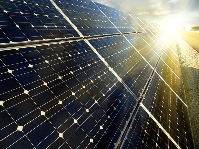 La nueva celda fotovoltaica ultrafina de bajo coste1