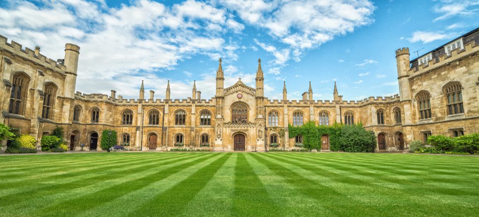 Universidad Cambridge shutt dstNtc