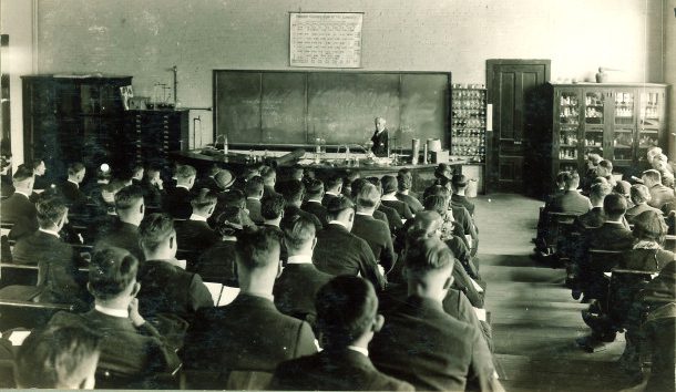 Students in a chemistry lecture, The University of Iowa, 1930s. https://flic.kr/p/dg7r7v