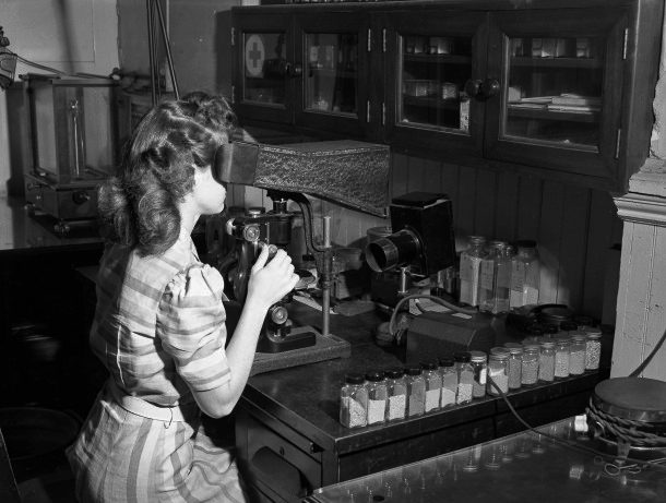 Missouri State Archives. Working in Lab. ca 1950